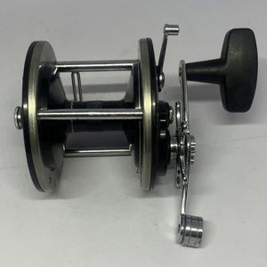 Vintage Penn PEER No 309 Levelwind Saltwater Conventional Fishing Reel